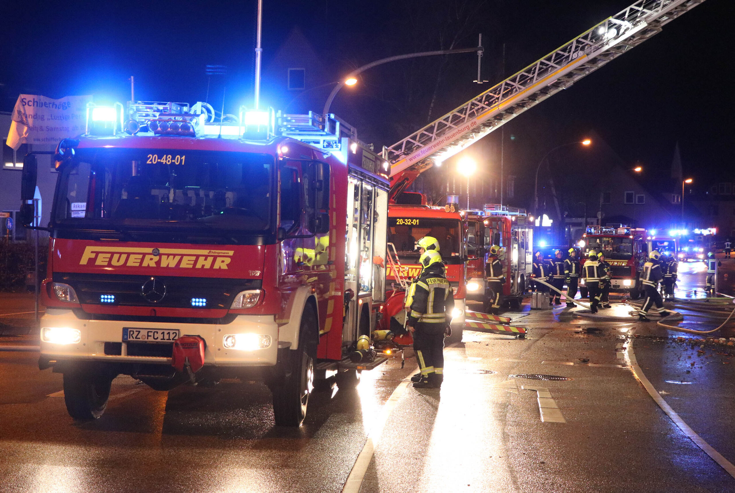 008/2019 FEU 2 – Dachstuhlbrand - 11