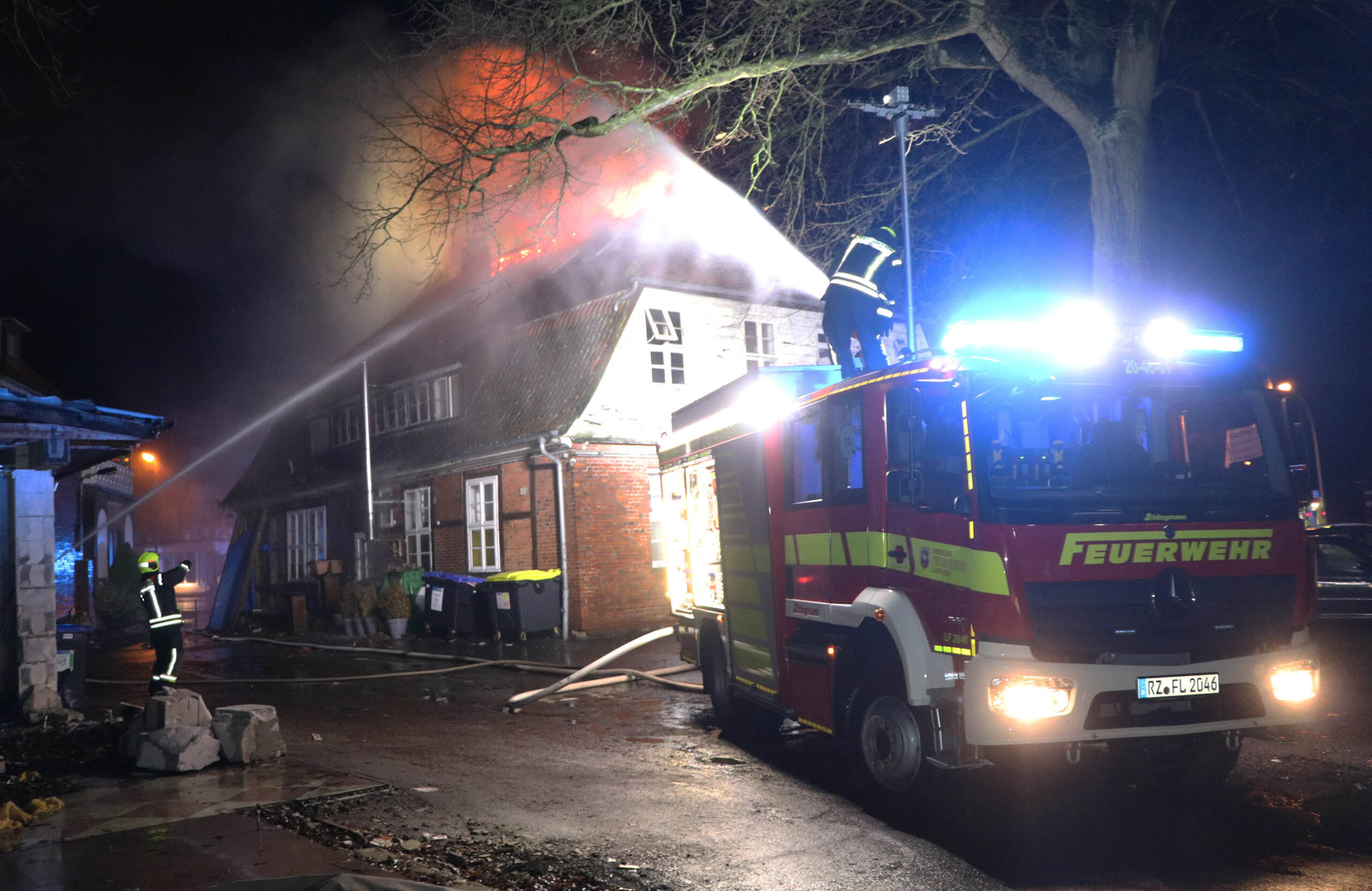 008/2019 FEU 2 – Dachstuhlbrand - 2