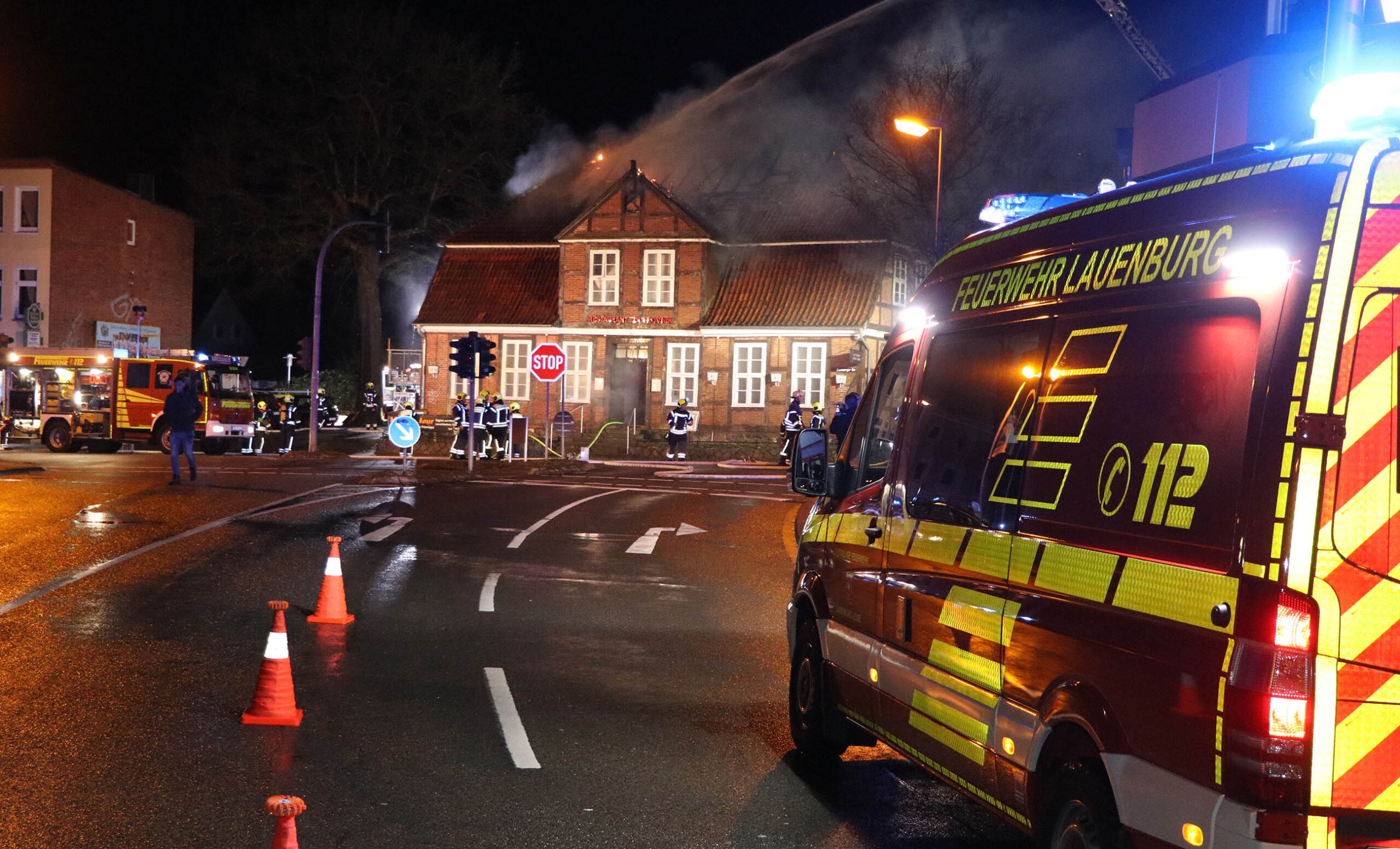 008/2019 FEU 2 – Dachstuhlbrand - 6